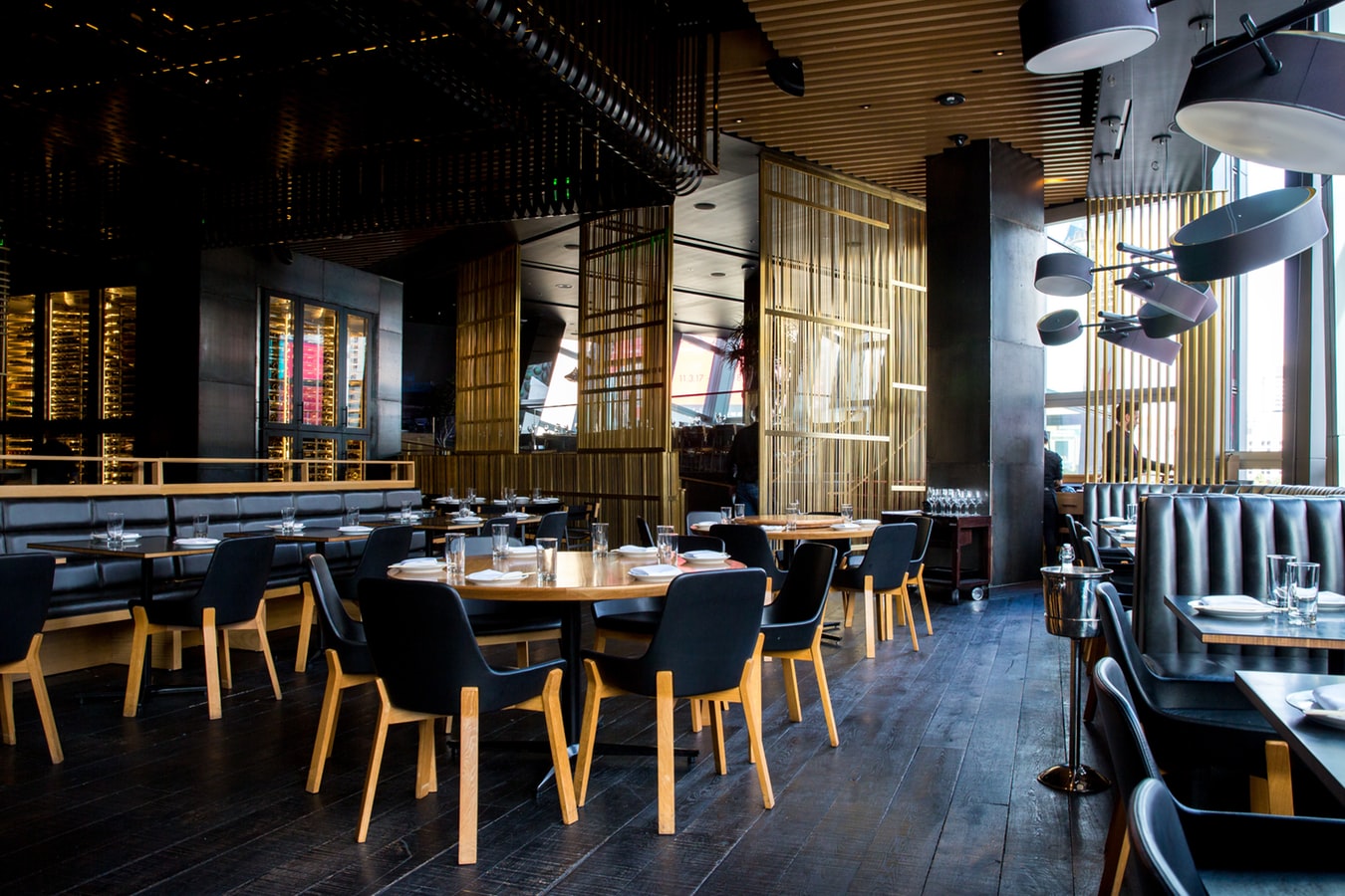 restaurant restaurant