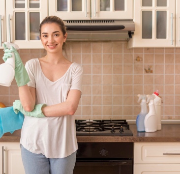 women-kitchen-cleaning women-kitchen-cleaning
